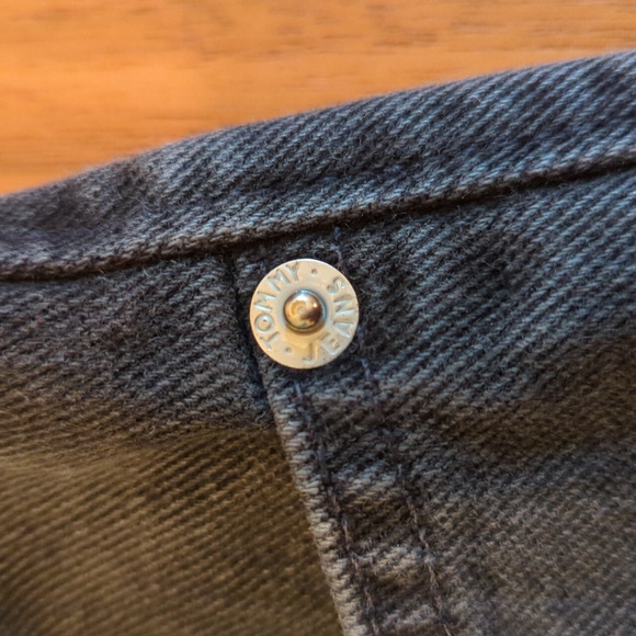 Tommy Hilfiger vintage black denim, 32/30 EU sizing measurements  in 2nd photo! - Picture 9 of 16
